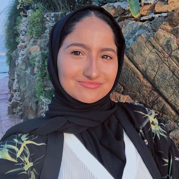 Meet your Posher, Esraa - Picture 1 of 1